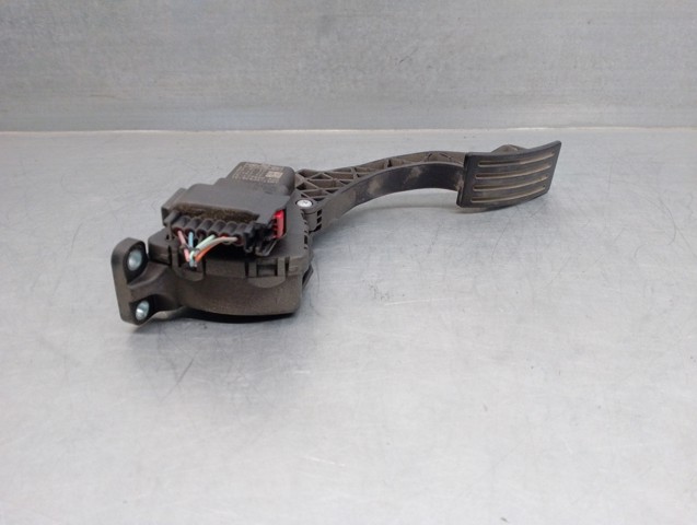 4M519F836AK Pedal del acelerador  comprar en Pontevedra