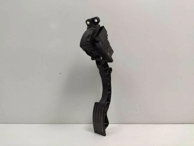 4M519F836AK Pedal del acelerador  disponible Utrera