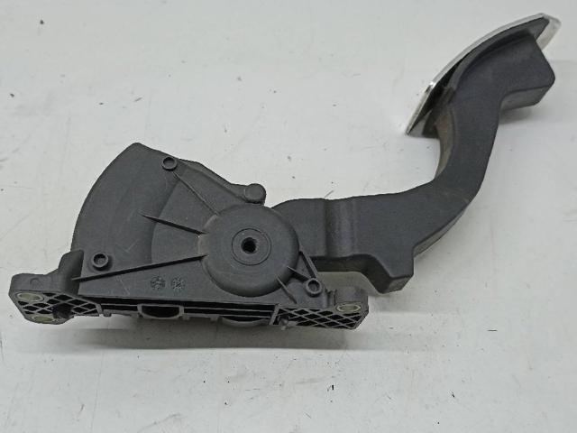 4M519F836AK Pedal del acelerador  disponible Burgos
