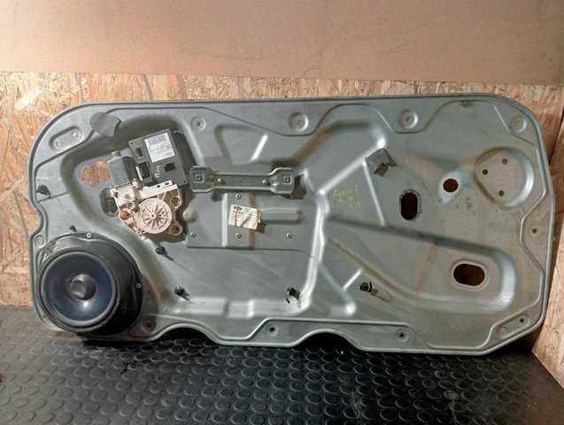 FORD 4M51B045H16AA Mecanismo de elevalunas de la puerta delantera derecha  disponible Lugo