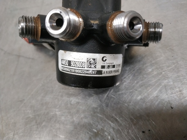 4M5Q9D280DB Ford