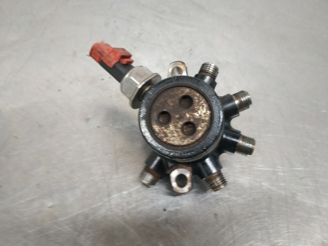 4M5Q9D280DB Sensor de presión de combustible  disponible Málaga