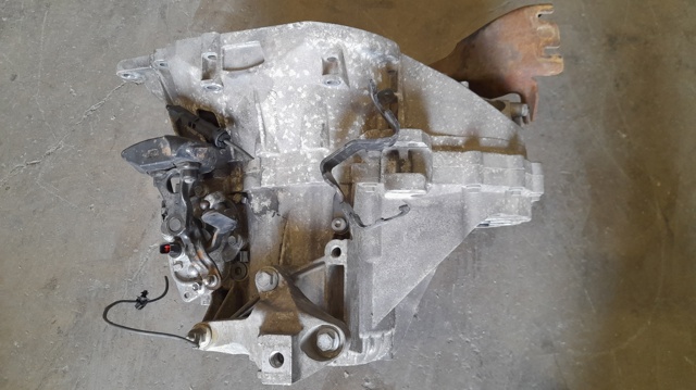 4M5R7002CE Ford