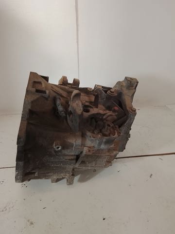 4M5R7002CF Ford