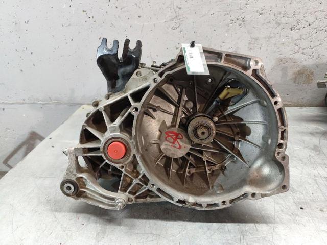 4M5R7002YA Ford