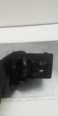 4M5T13A024AA Interruptor de luces en el tablero  disponible Málaga