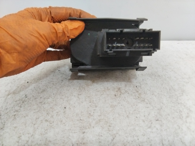 4M5T13A024AA Interruptor de luces en el tablero  en stock Sabadell