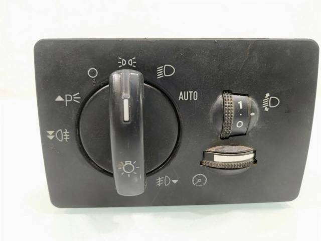 4M5T13A024CA Interruptor de luces en el tablero  disponible Málaga