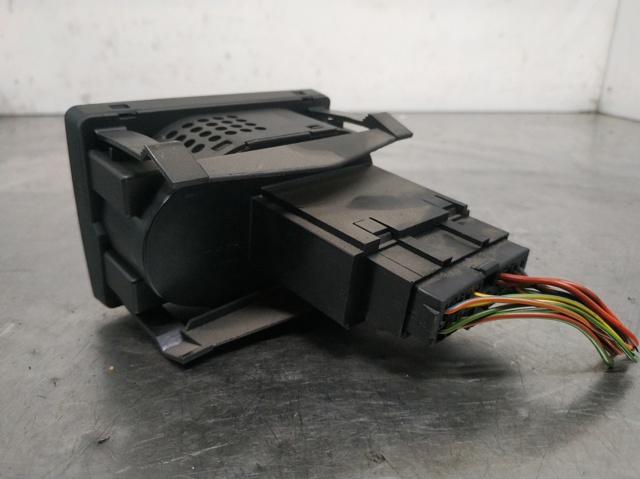 4M5T13A024LA Ford