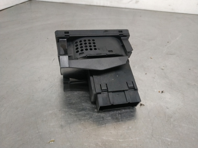 4M5T13A024LA Ford