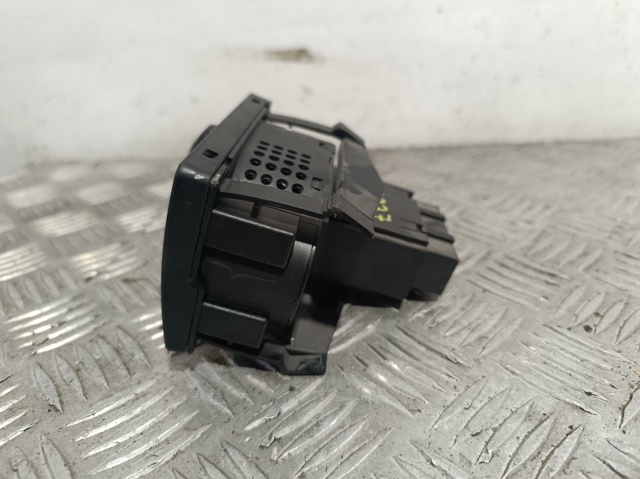4M5T13A024LA Ford