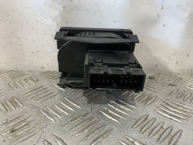 4M5T13A024LA Ford