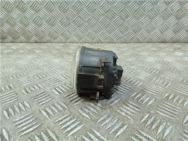 4R8315200AA Faro antiniebla izquierdo/derecho  disponible Utrera
