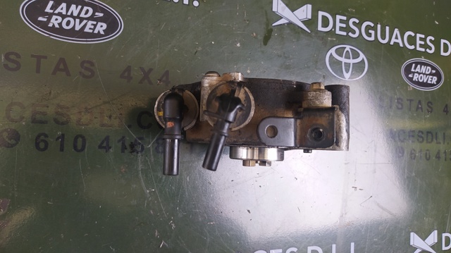 4R8Q2A451AF Land Rover
