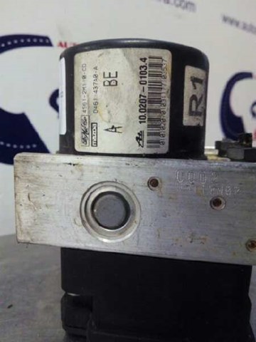 4S612M110CD Ford