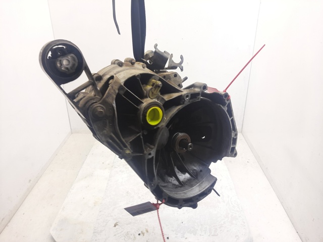 4S7R7002AA Ford