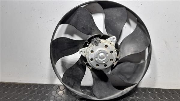 4T168C607KC FORD Difusor del radiador de refrigeración con motor y hélice  disponible Ourense