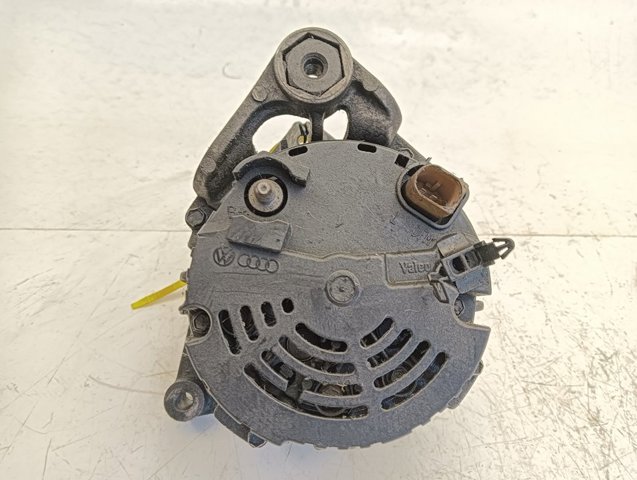 VAG 4Z7903015 Alternador  disponible España