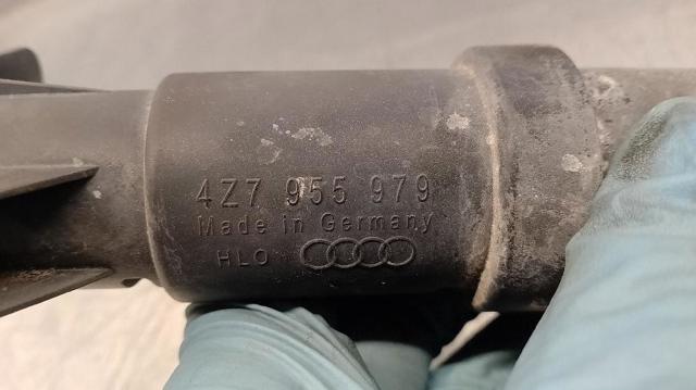 4Z7955979 VAG Boquilla del lavador de faros delanteros  comprar en Lleida