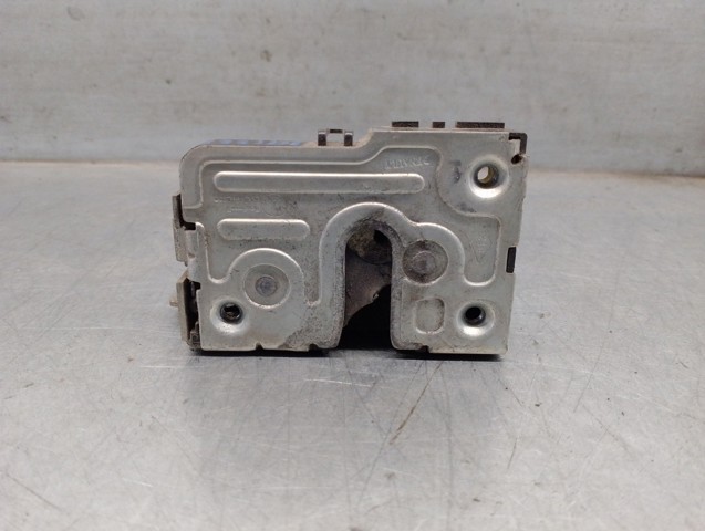 IVECO 500314256 Cerradura de puerta delantera derecha  en stock Salamanca
