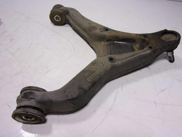 500334717 Brazo inferior izquierdo de la suspensión delantera  en stock Sabadell