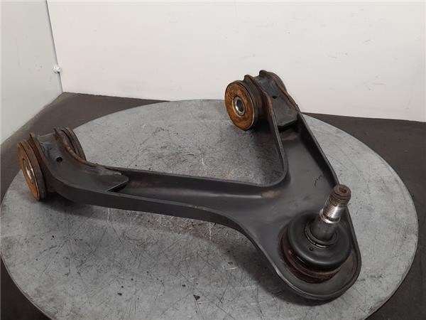 500379802 IVECO Brazo superior derecho de la suspensión delantera  disponible Ourense