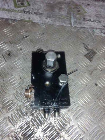 5010316404 RENAULT Bomba de elevación de cabina  en stock Huelva