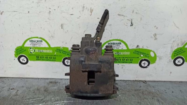 Pinza de freno trasero derecho 5011700AA Chrysler