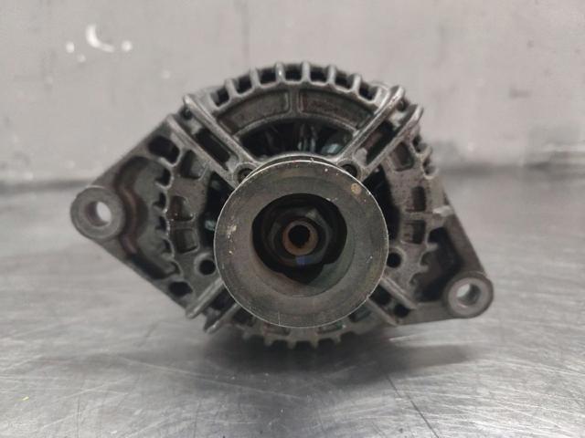 504009978 IVECO Alternador  comprar en Jaén