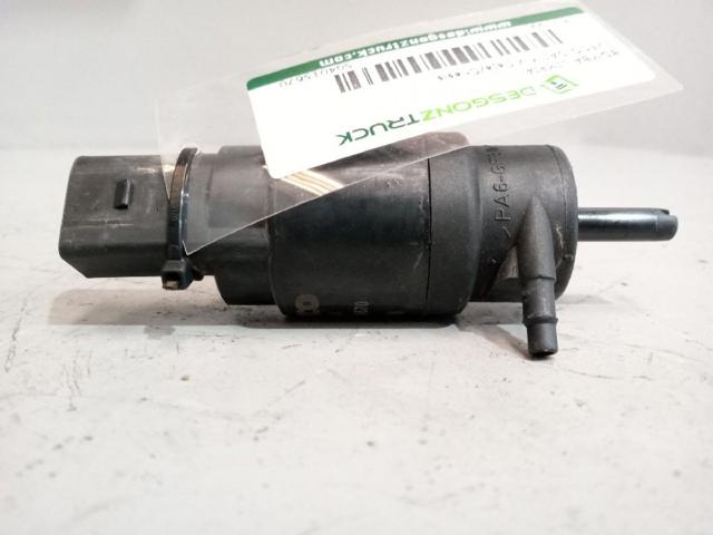 504015670 IVECO Bomba de agua limpiaparabrisas, delantera  en stock Gandía