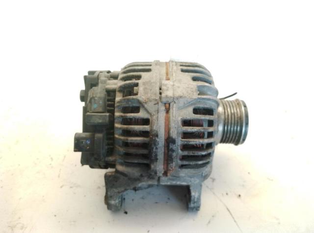 IVECO 504057813 Alternador  comprar en Ponferrada