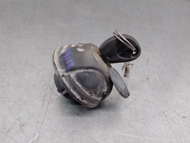 Tapa tanque combustible 504088227 IVECO