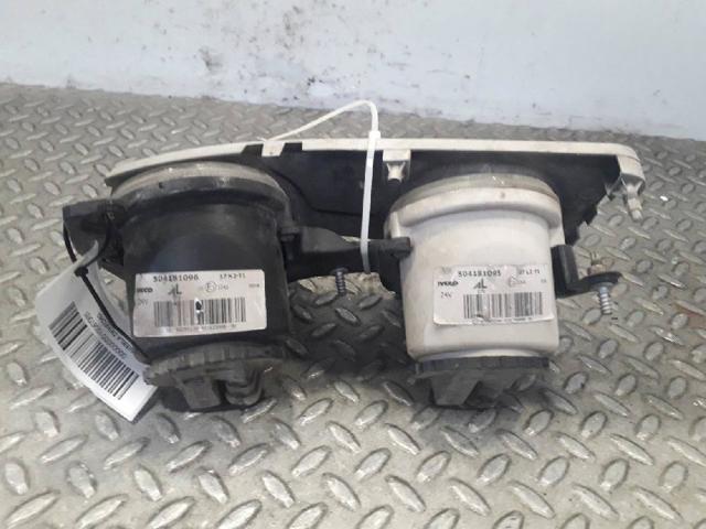 504181095 Faro antiniebla izquierdo y derecho comprar Almería