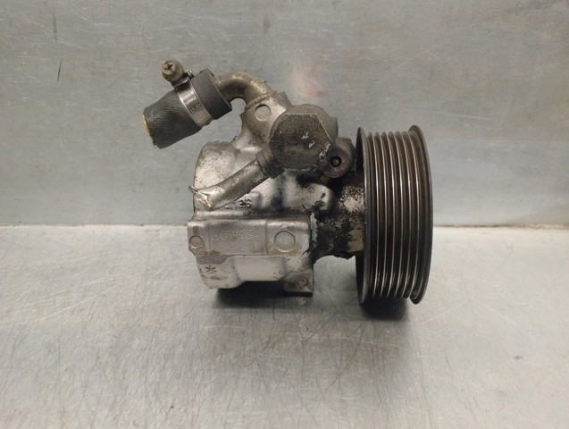 504238603 IVECO Bomba de dirección asistida  disponible Vigo