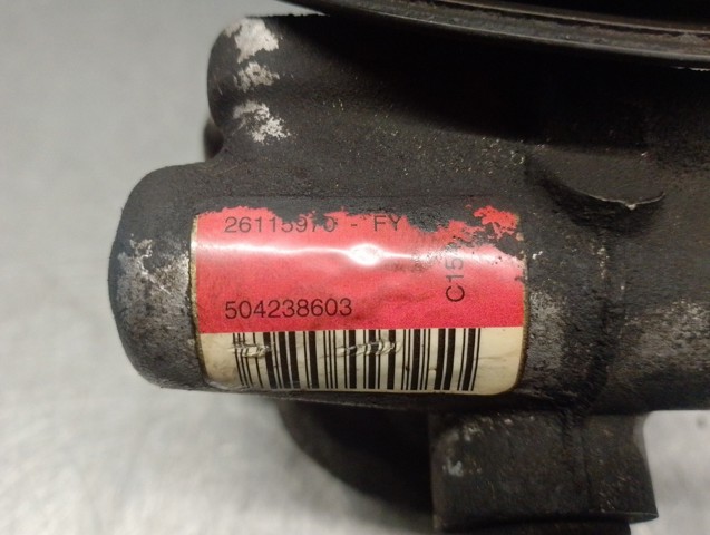 504238603 IVECO Bomba de dirección comprar Alcalá