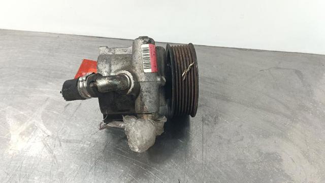 504238603 IVECO Bomba de dirección  en stock Huelva