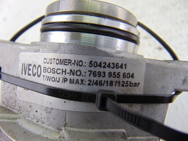 IVECO 504243641 Bomba de dirección asistida  comprar en Murcia