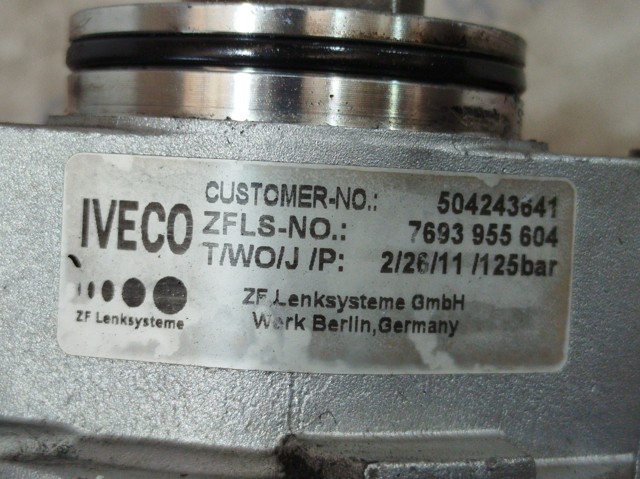 IVECO 504243641 Bomba de dirección asistida  comprar en Ponferrada