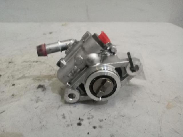 504243641 IVECO Bomba de dirección  en stock Gandía