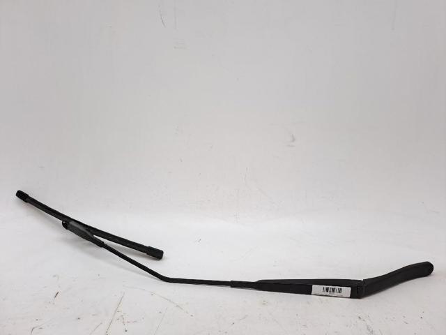 Precio del repuesto Brazo del limpiaparabrisas, lavado de parabrisas, luna delantera Mito  hatchback