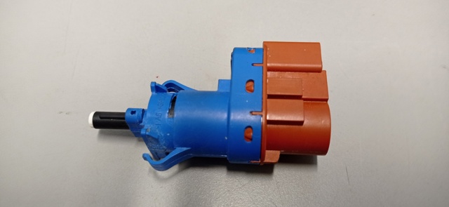 50512681 FIAT Interruptor de luz de freno comprar Madrid