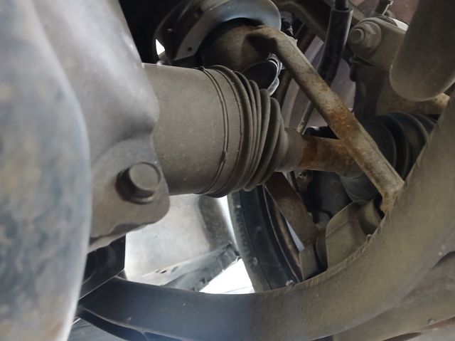 Semieje delantero izquierdo 5066023AA CHRYSLER