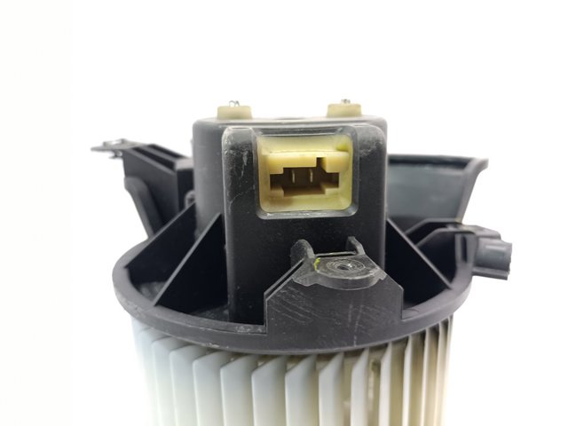 Precio del repuesto Ventilador interior Linea  sedán