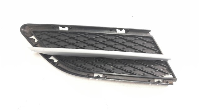 Rejilla de ventilación, parachoques trasero, derecha 51117138418 BMW