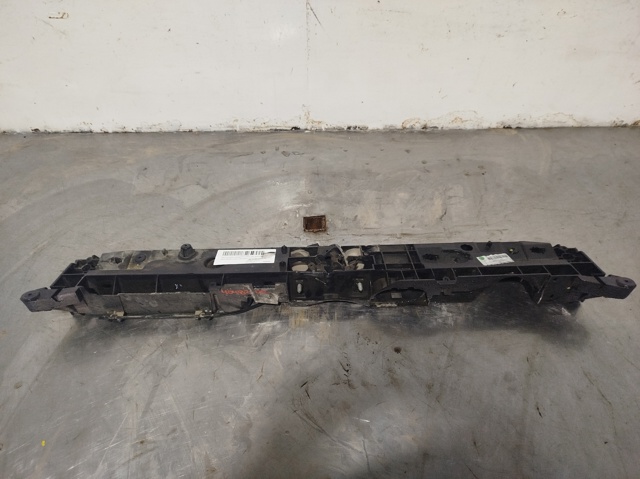 Refuerzo parachoque delantero BMW 2  (2014-2021)