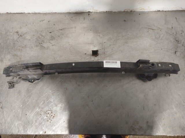 Comprar Refuerzo de parachoques trasero BMW 1  E81 a bajo precio