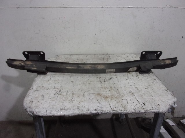 Refuerzo parachoque trasero BMW 1  (2006-2012)
