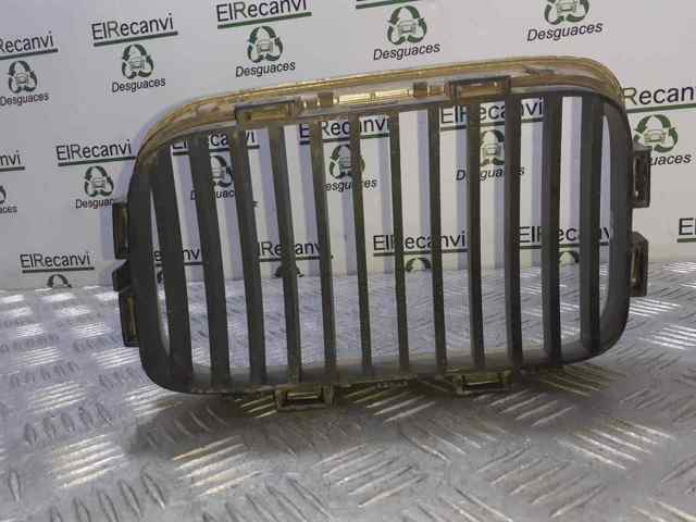 51138122238 BMW Rejilla derecha del radiador  en stock Huelva
