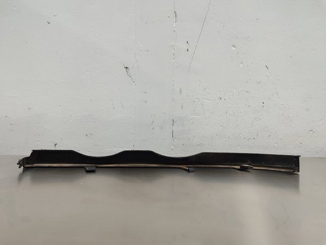 51138208482 BMW Pestaña del faro derecho comprar Madrid