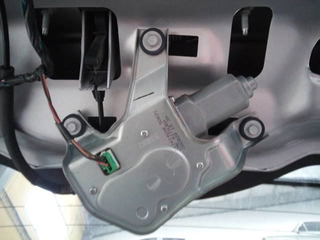 Motor limpia trasero para chrysler grand voyager v  jeep compass limited   /   01.07 - 12.08 bwd 5116146AE